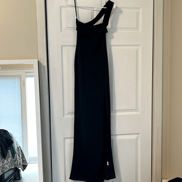One Shoulder Black Maxi Dress - Picture 1 of 4